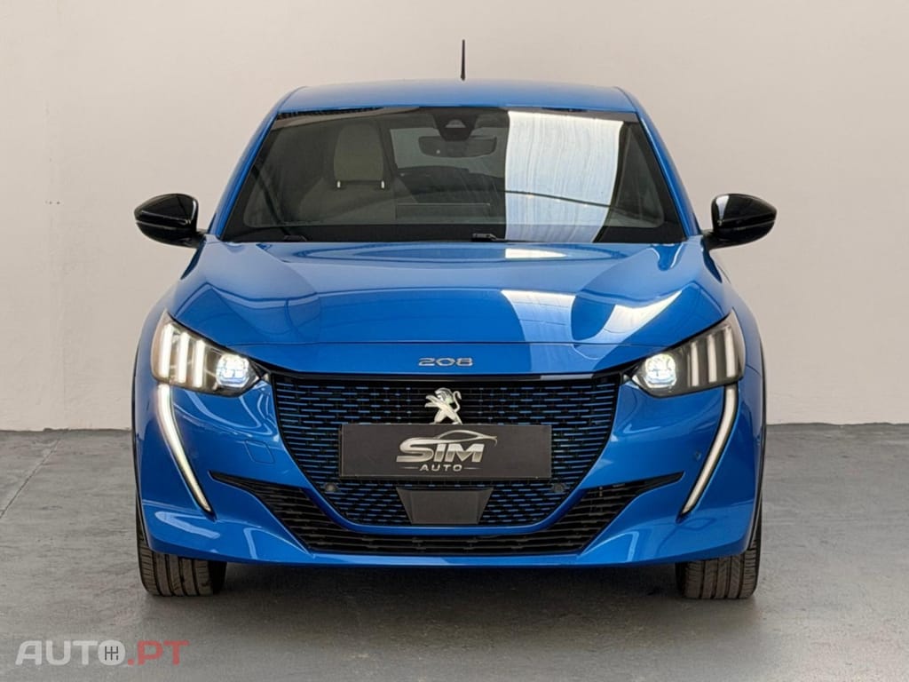 Peugeot E-208 GT