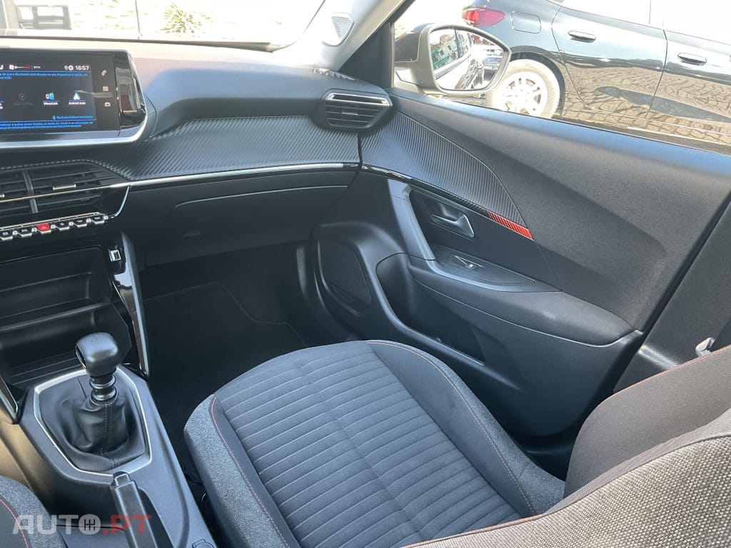 Peugeot 2008 1.5 BlueHDi Active
