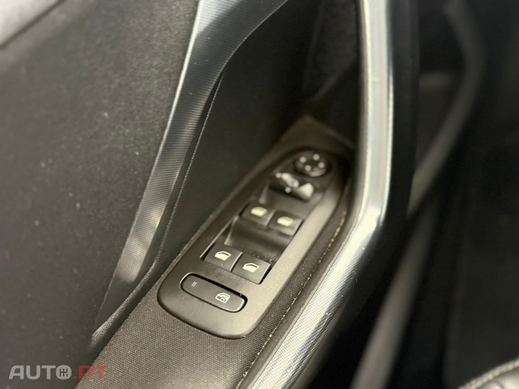 Peugeot 2008 1.6 BlueHDi Allure