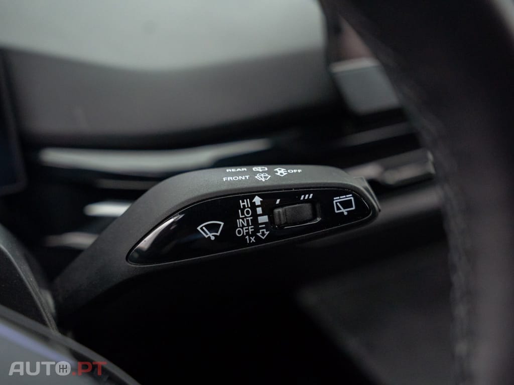 MG MG4 77 kWh Extended Range Luxury