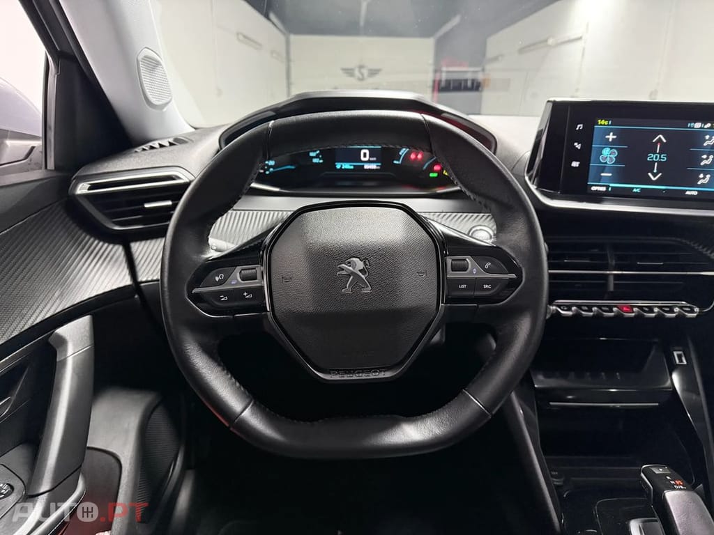 Peugeot E-2008 Allure