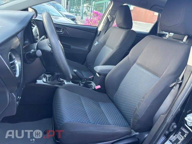 Toyota Auris Touring Sports 1.4 D-4D Active+AC