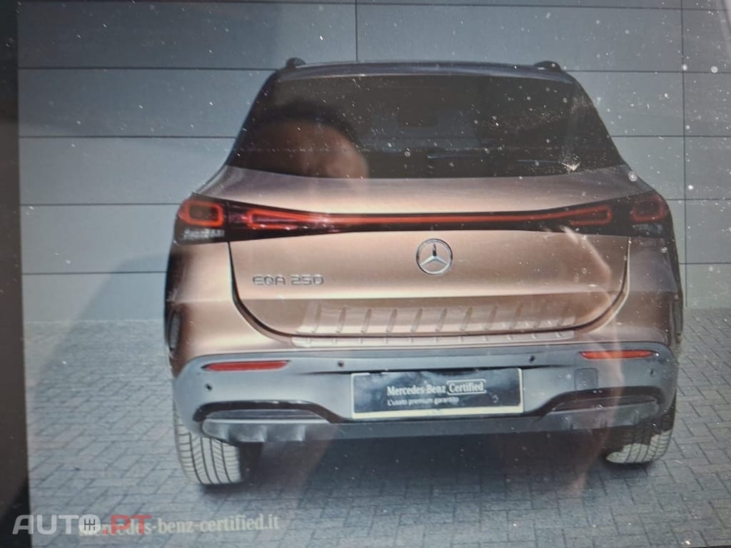 Mercedes-Benz EQA 250 AMG Line