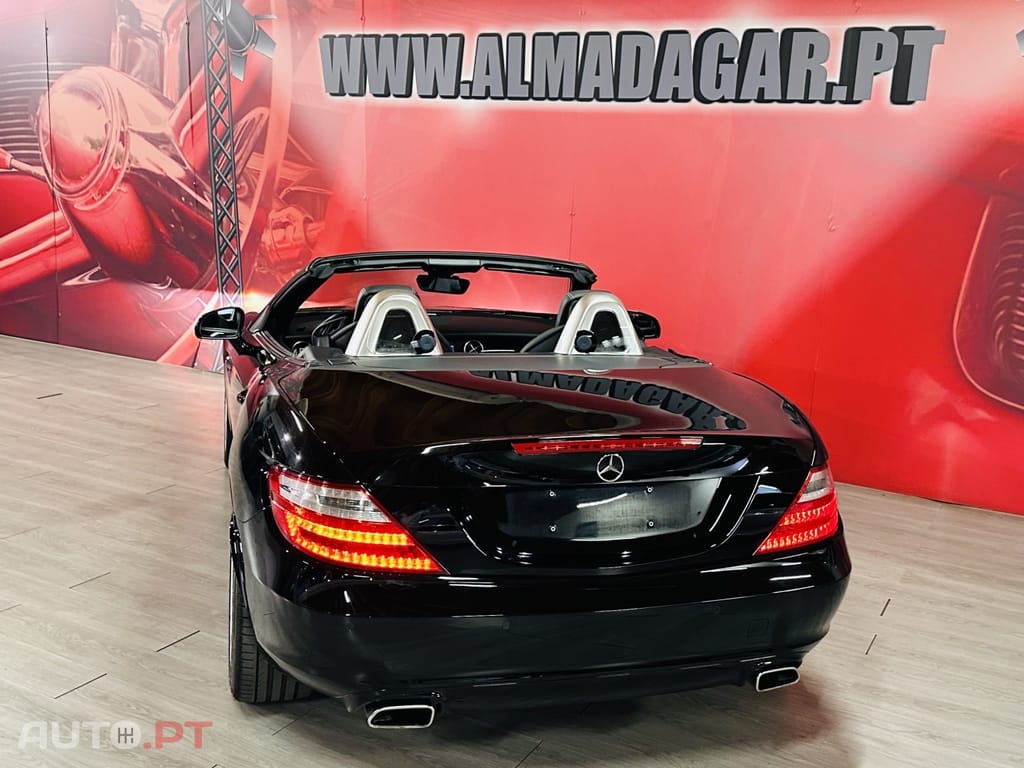 Mercedes-Benz SLK 200 (BlueEFFICIENCY)