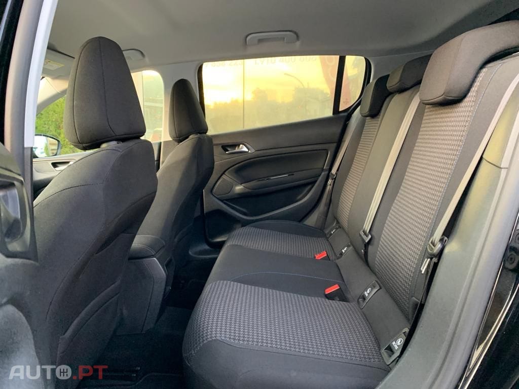 Peugeot 308 1.5 BlueHDi Style