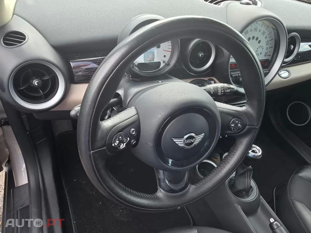 MINI Cooper Cooper D