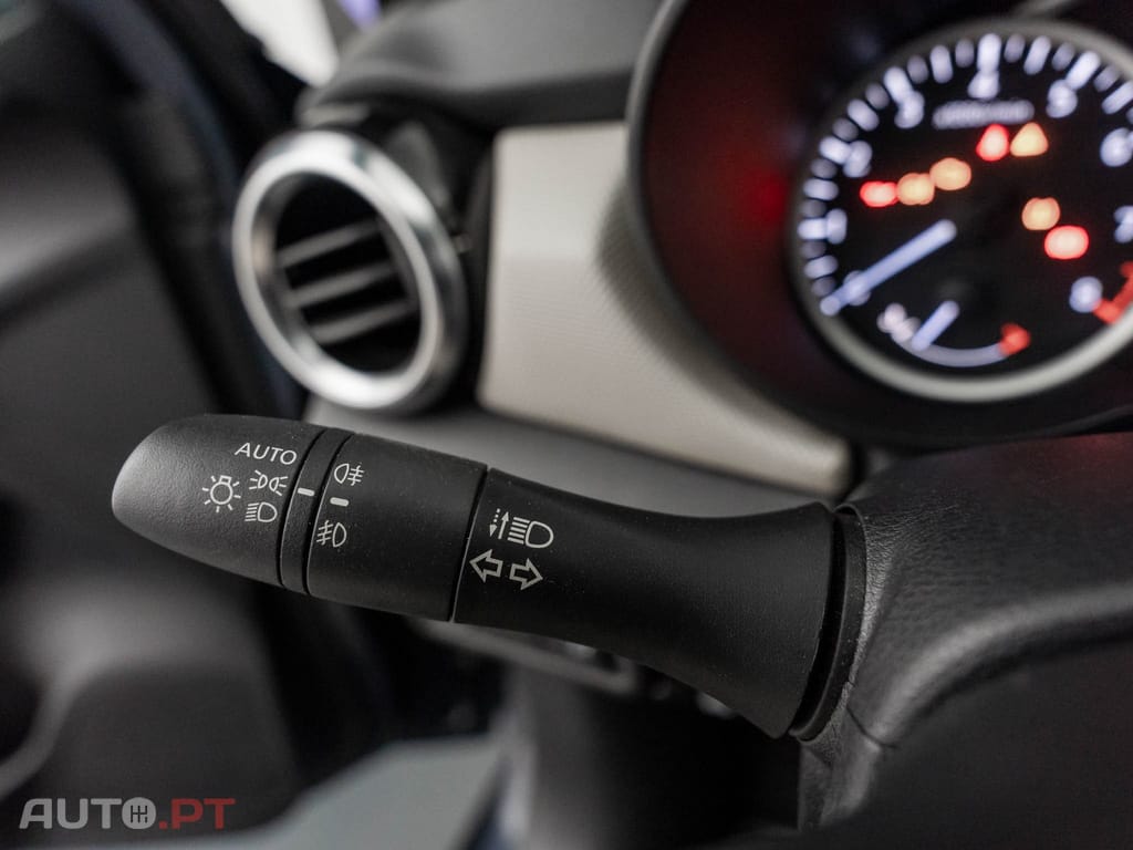 Nissan Micra 1.0 IG-T N-Connecta