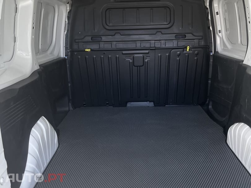 Peugeot Partner 1.6 BlueHDi L1 Premium 3L