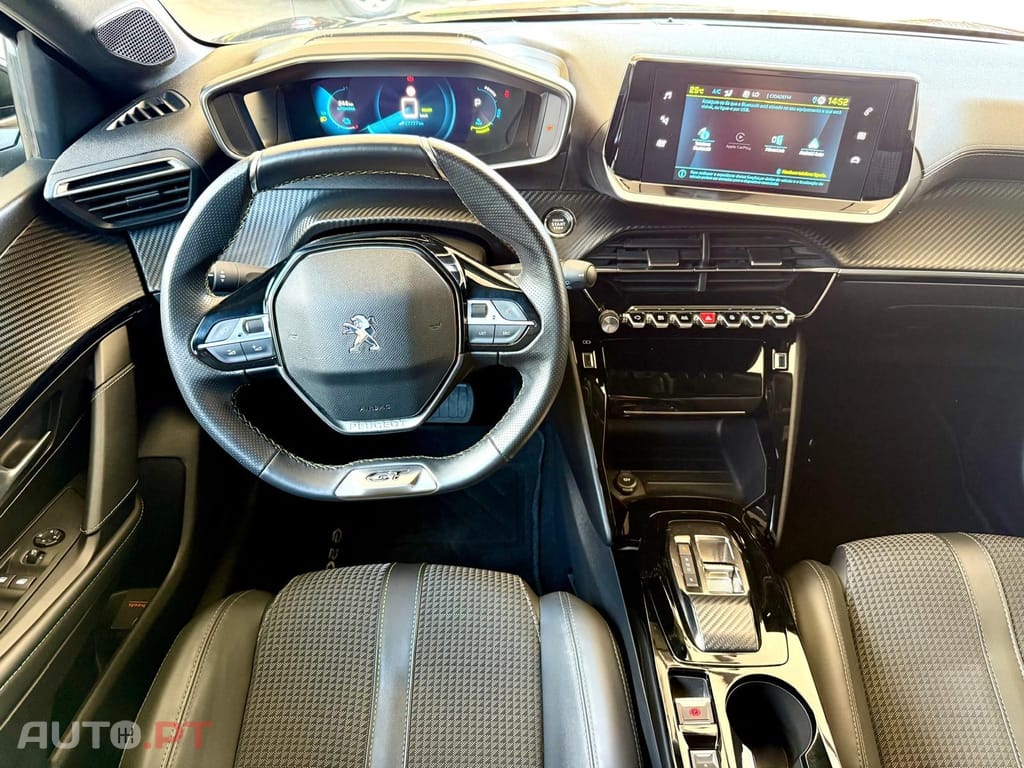 Peugeot E-208 50 kWh GT