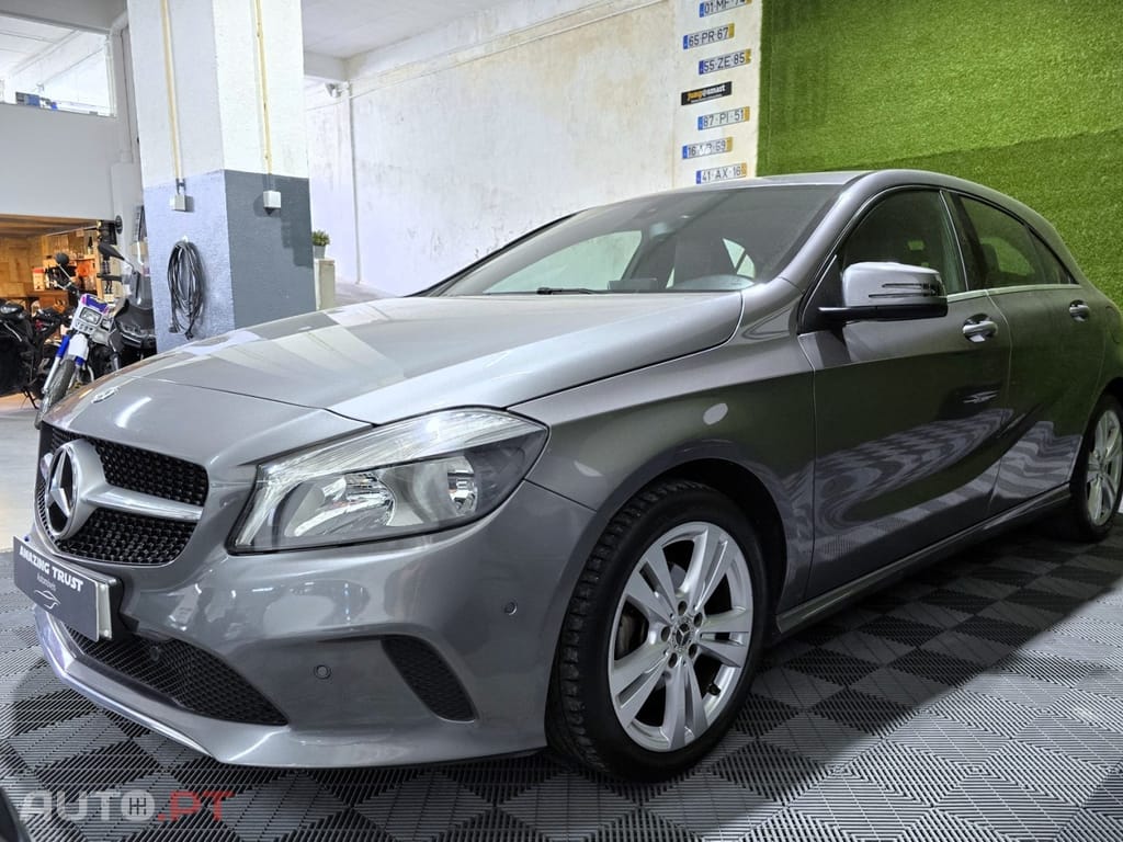 Mercedes-Benz A 180 d Urban — fotografia 3