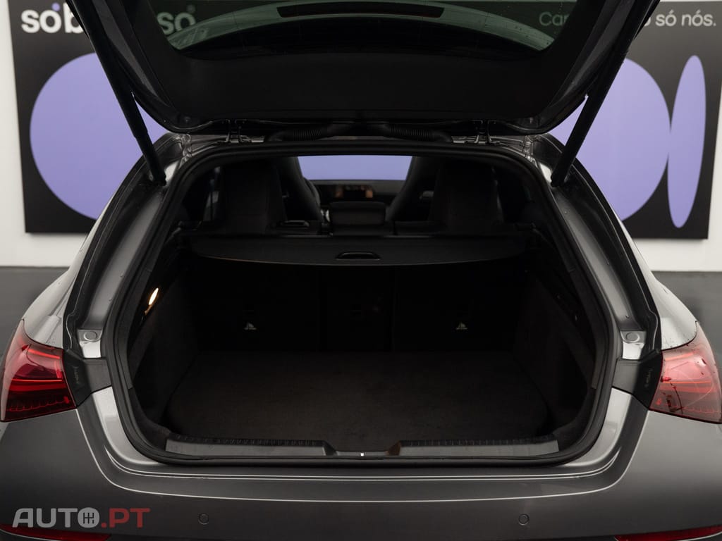 Mercedes-Benz CLA 250 e Shooting Brake Style Plus