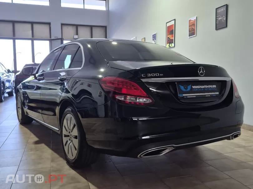 Mercedes-Benz C 300 e 9G-TRONIC Exclusive
