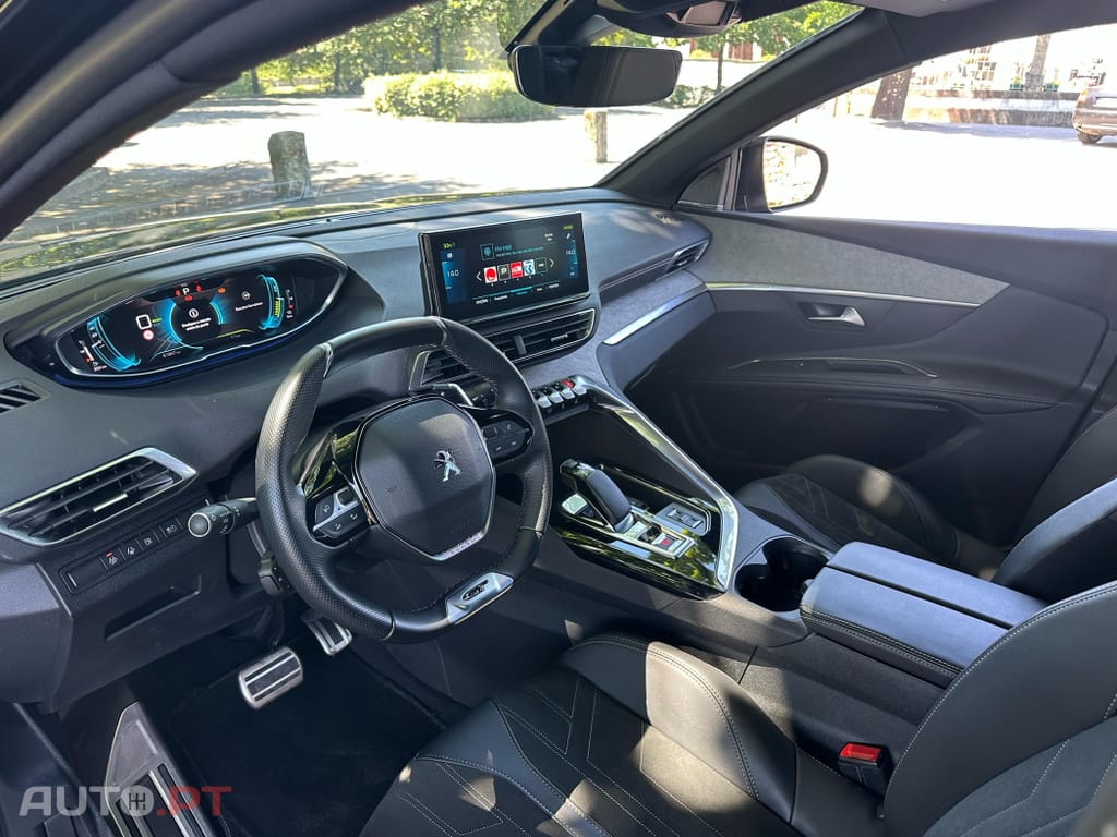 Peugeot 3008 1.6 Hybrid GT Pack e-EAT8