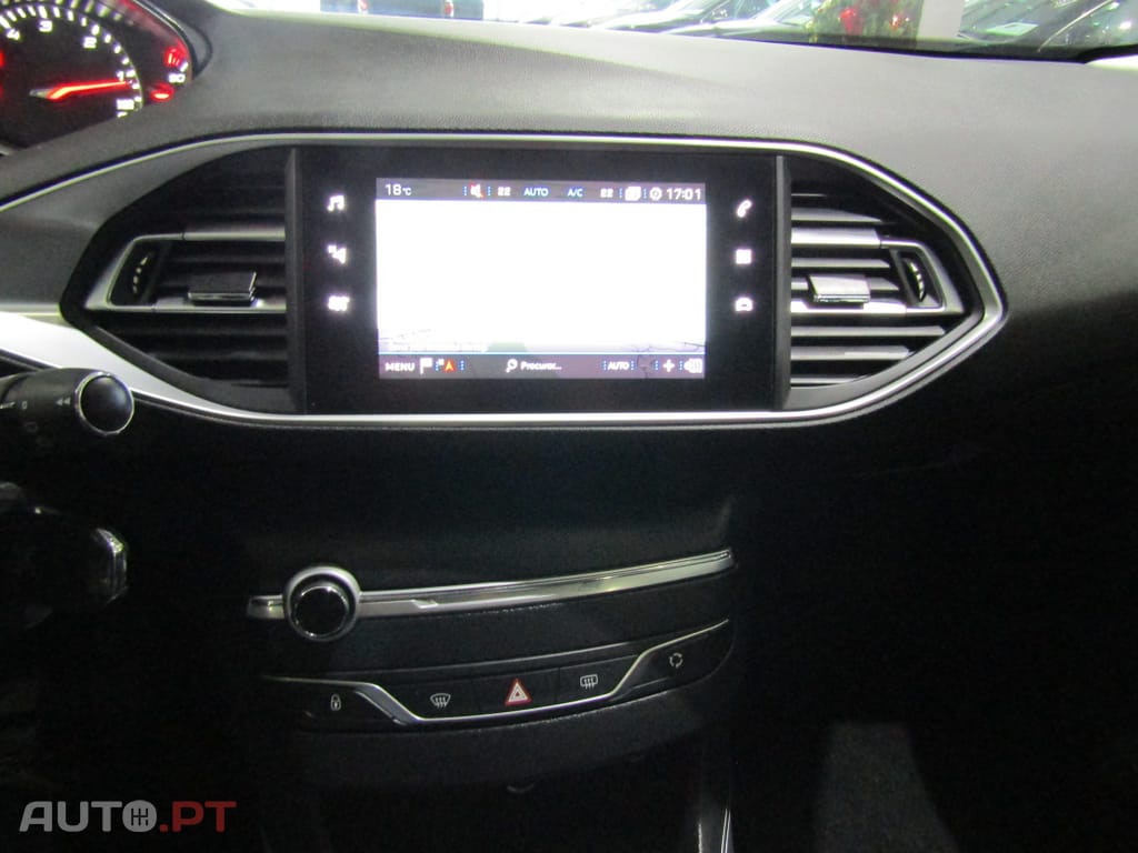 Peugeot 308 1.5 BlueHDi Style EAT8