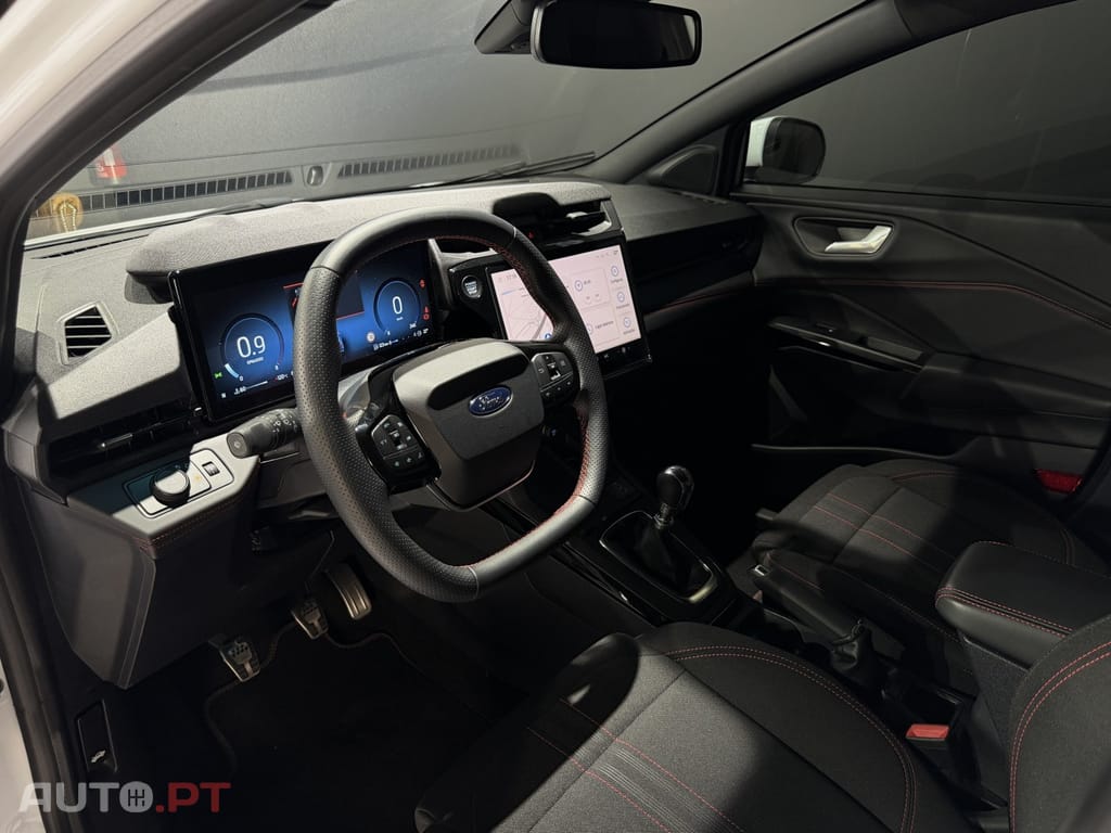 Ford Puma 1.0 EcoBoost MHEV ST-Line