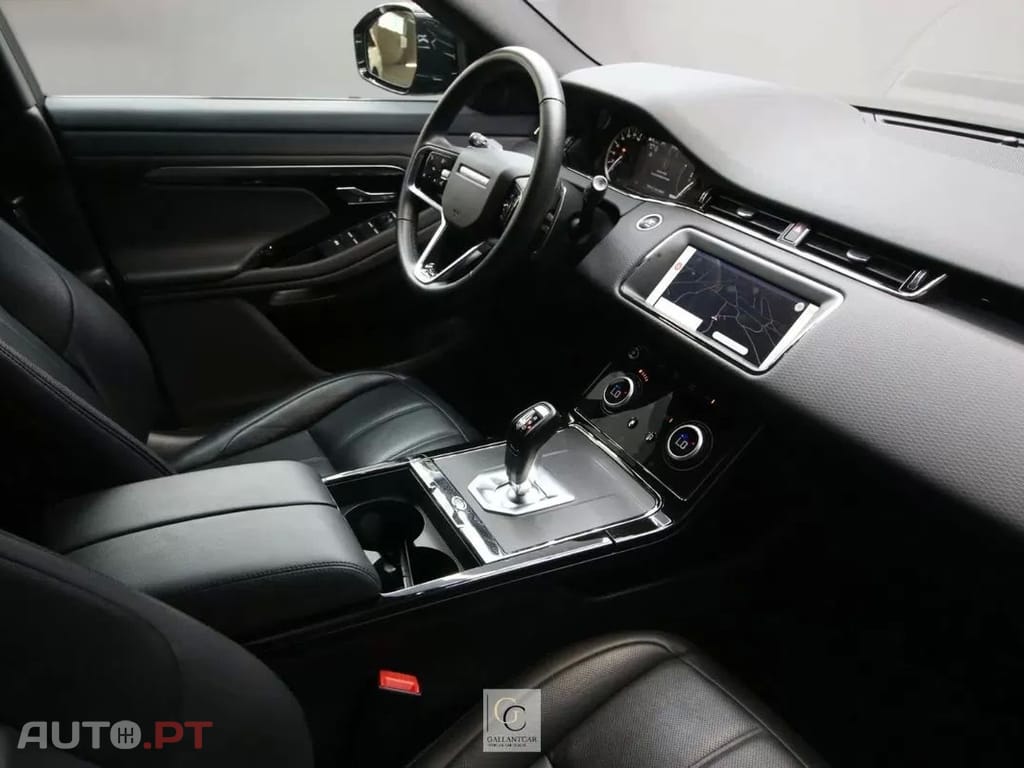 Land Rover Evoque 1.5 P300e AWD Dynamic SE — fotografia 18
