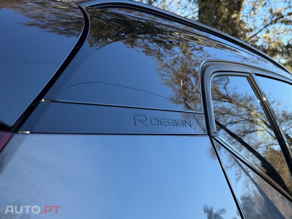 Volvo XC40 2.0 T4 R-Design