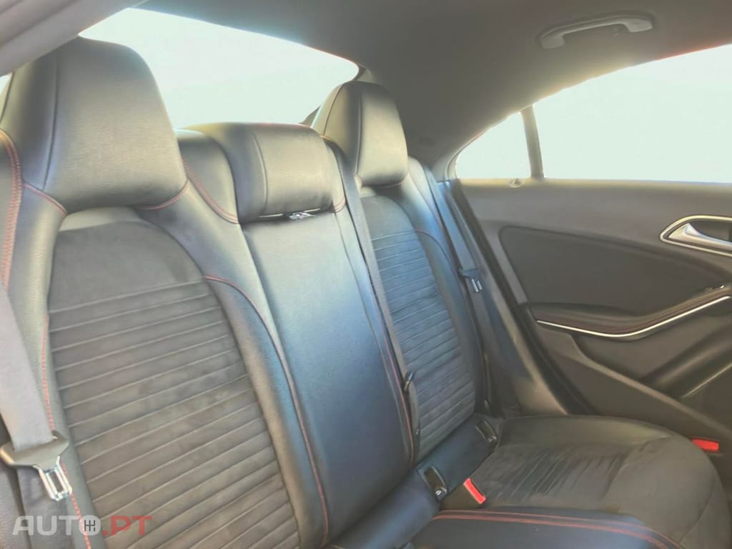 Mercedes-Benz CLA 180 d AMG Line
