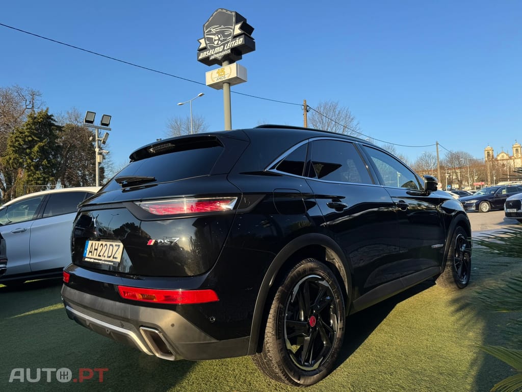 DS DS7 Crossback E-Tense Performance Line EAT8