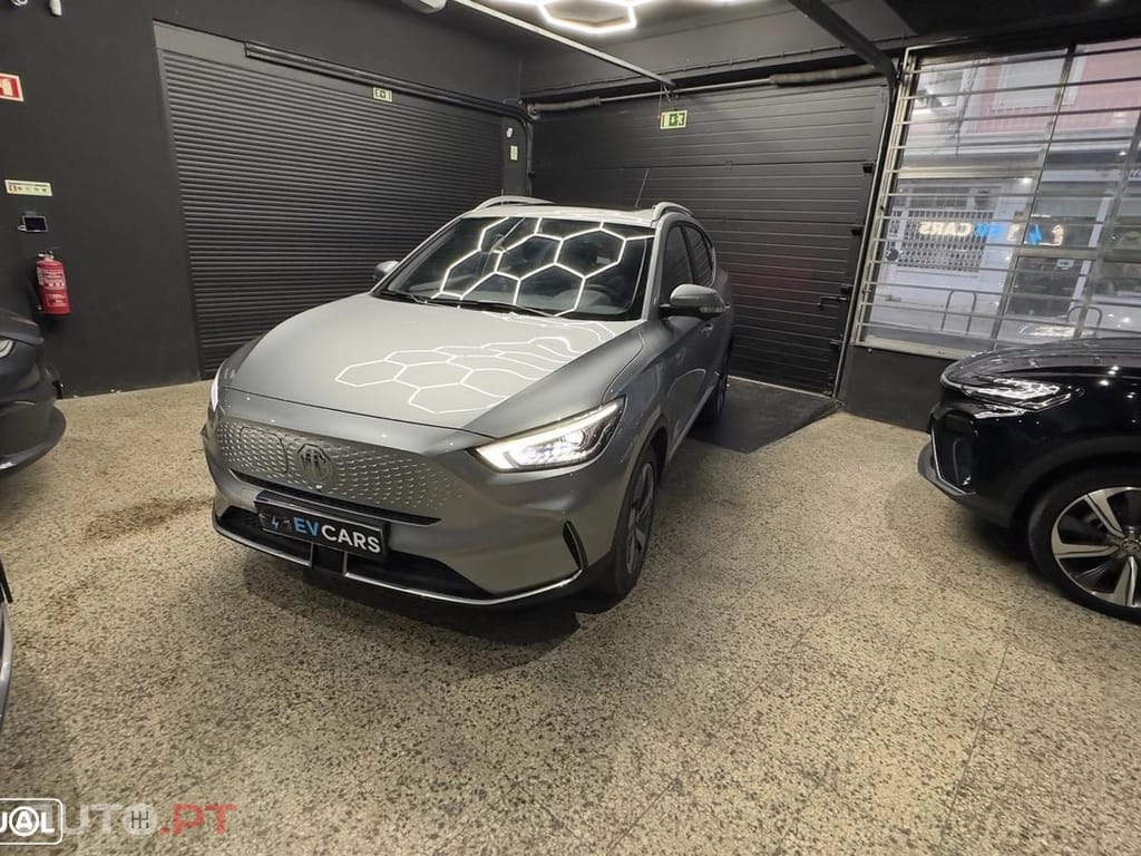 MG ZS EV 72.6 kWh Luxury