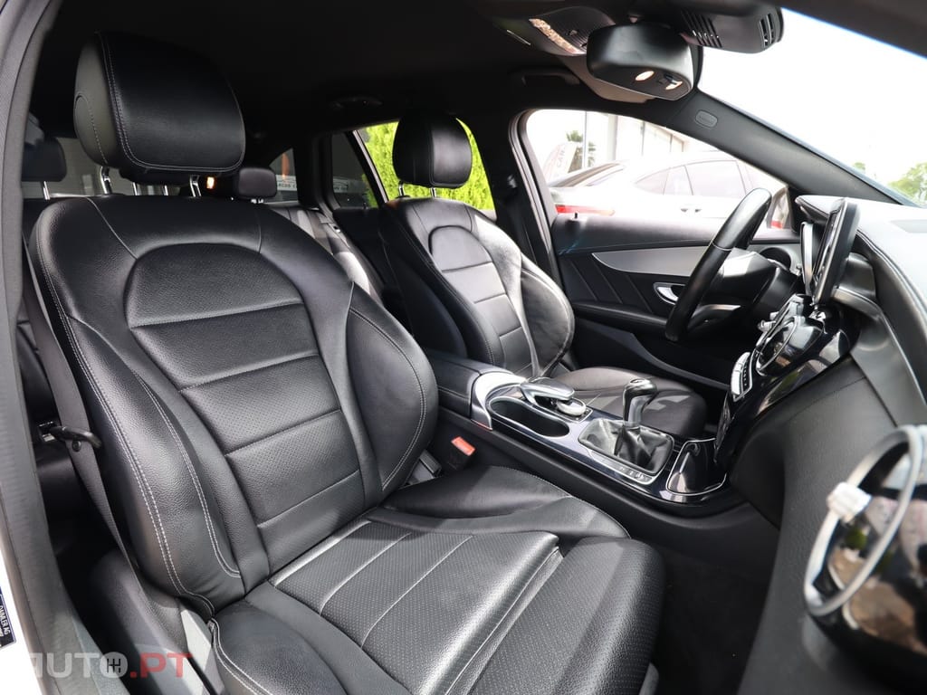 Mercedes-Benz C 220 AMG LINE