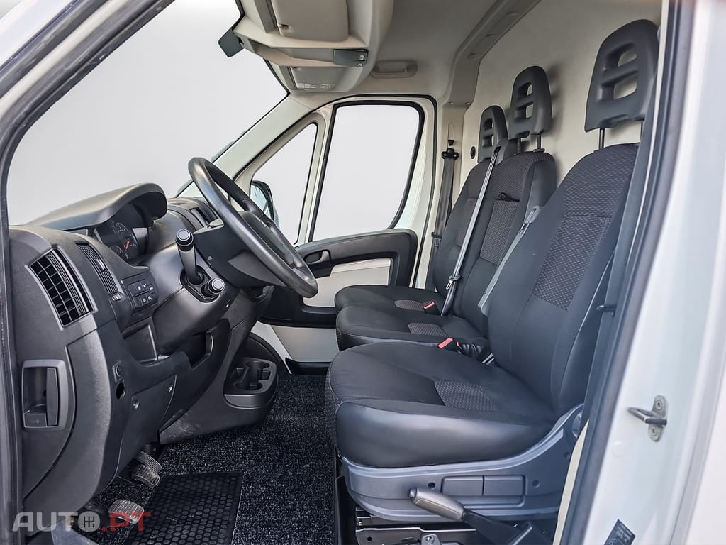 Peugeot Boxer 2.0 BlueHDi 333 L3H2 Pro