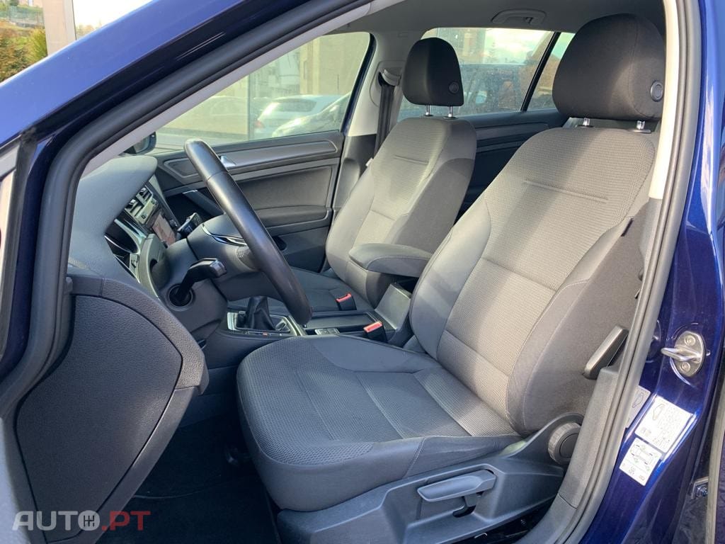 Volkswagen Golf 1.6 TDI Confortline