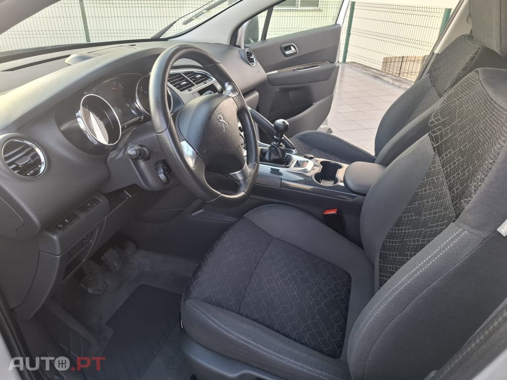 Peugeot 3008 1.6 BlueHDi Style