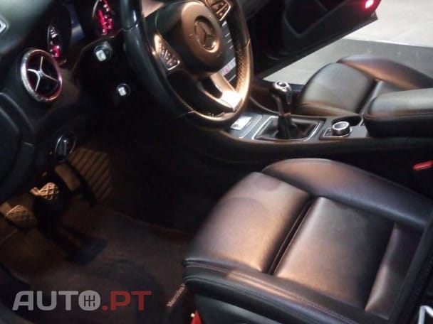 Mercedes-Benz CLA 180 d Shooting Brake