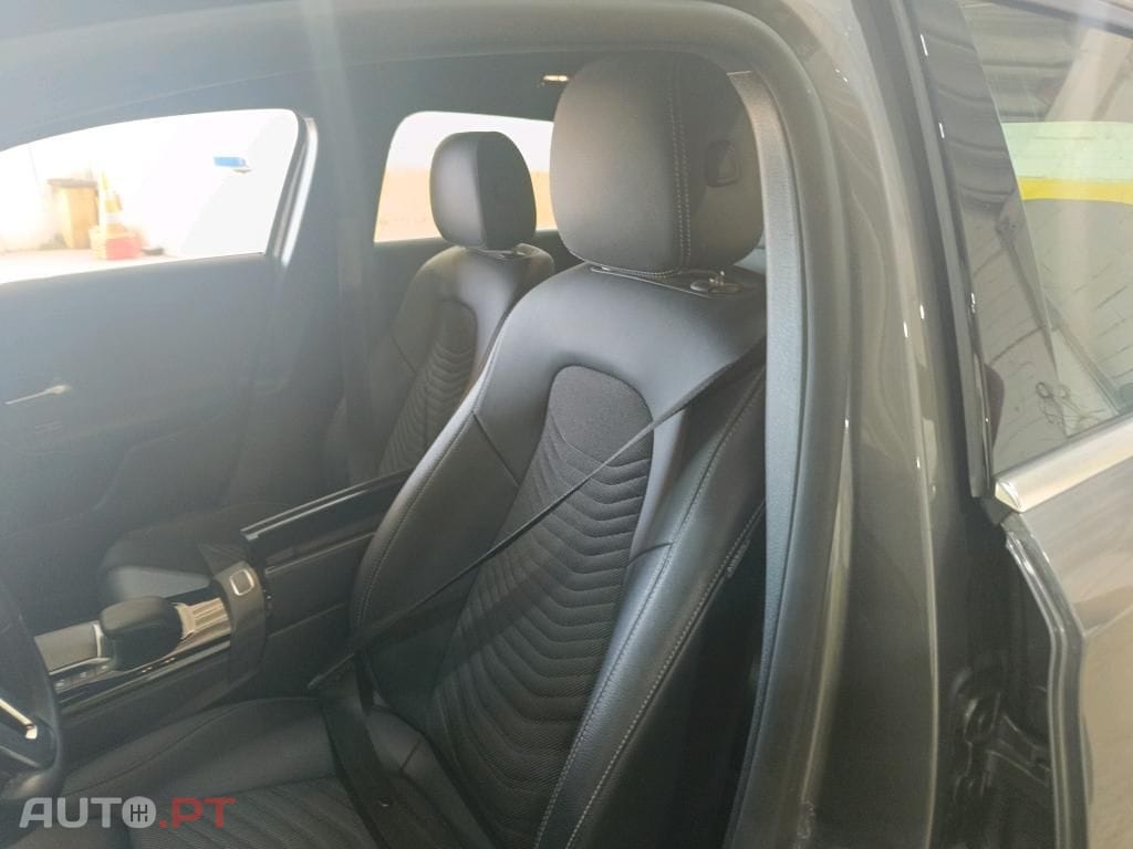 Mercedes-Benz A 250 e Style Plus
