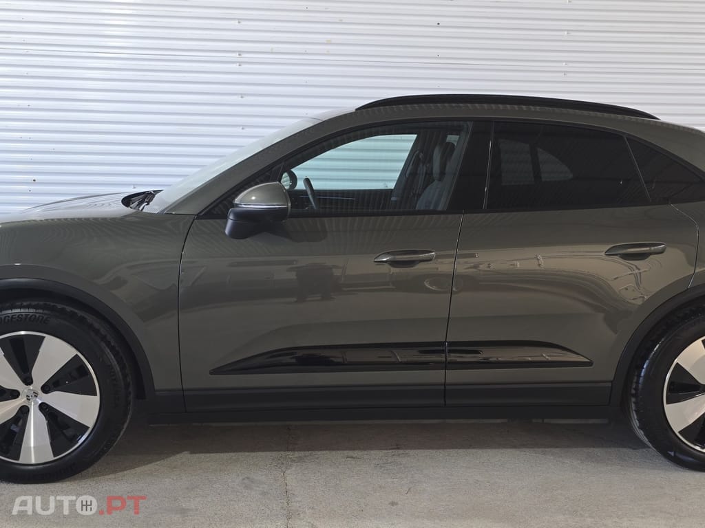 Porsche Macan Electric 4