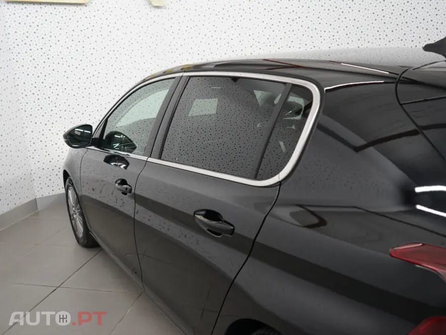 Peugeot 308 1.2 PureTech Allure Pack