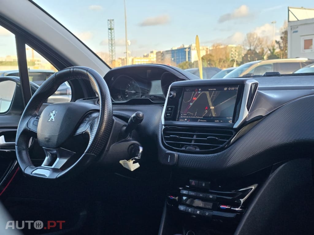 Peugeot 208 1.2 PureTech GT Line EAT6