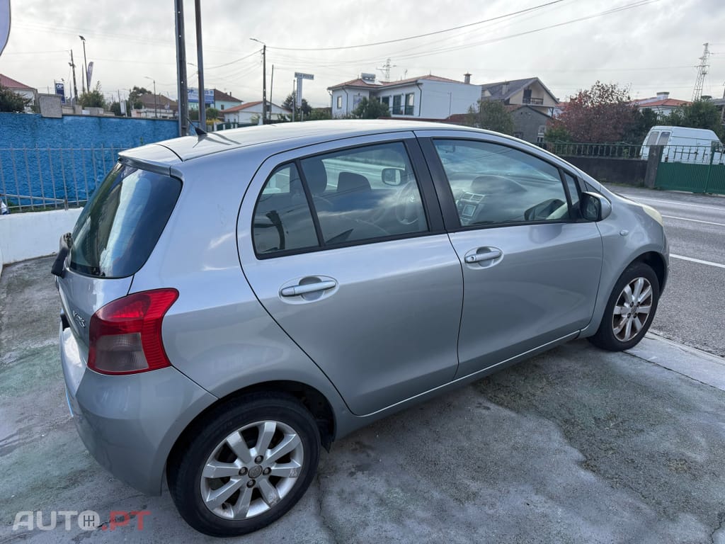 Toyota Yaris 1.0 VVT-i