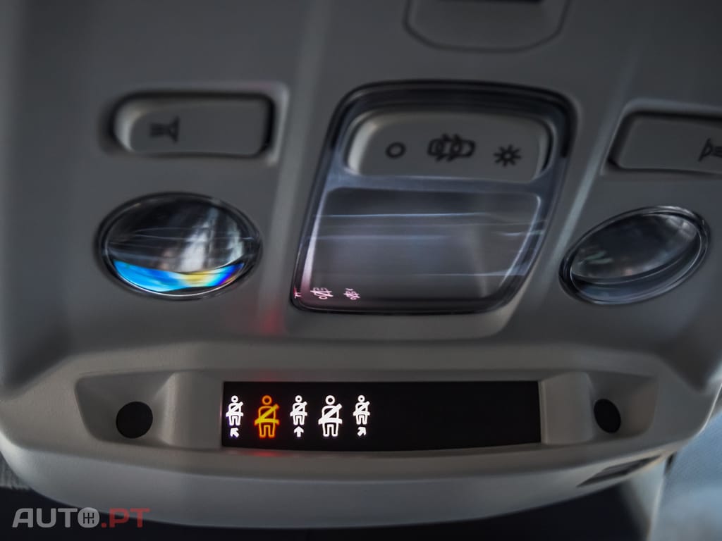 Citroen C4 1.2 Hybrid Plus e-DSC6