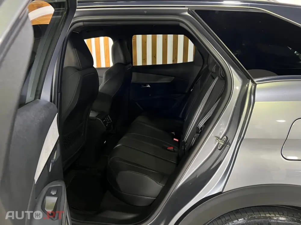Peugeot 3008 1.6 Hybrid GT Pack e-EAT8