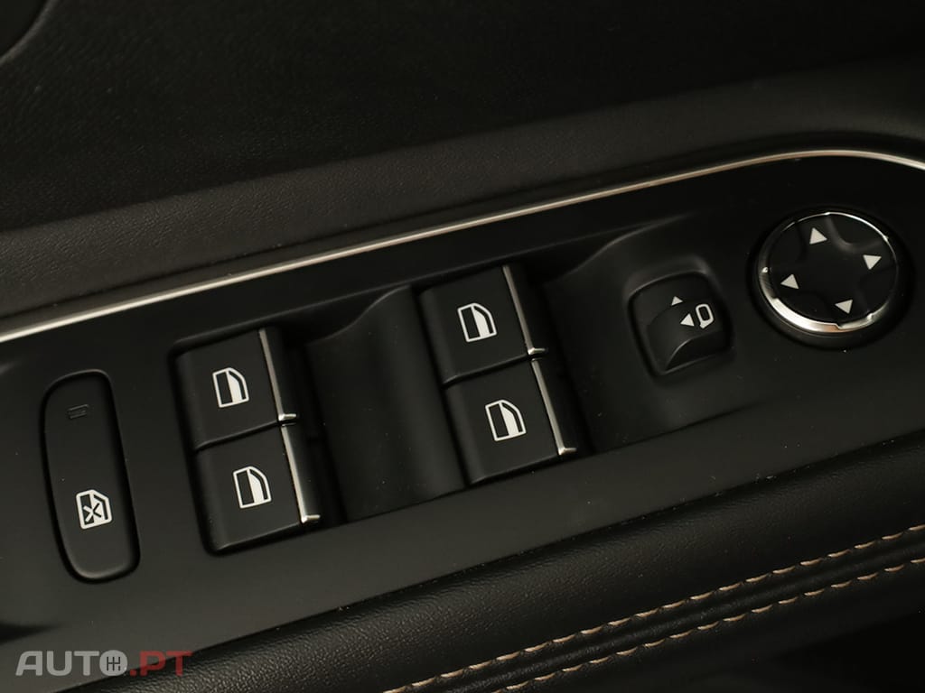 Peugeot 3008 3008 1.2 PureTech GT EAT8