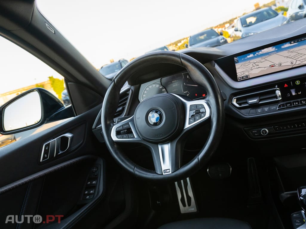 BMW 216 d Pack Desportivo M