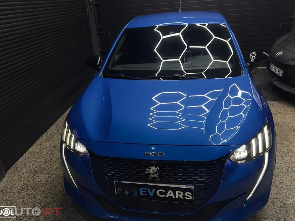 Peugeot E-208 50 kWh GT
