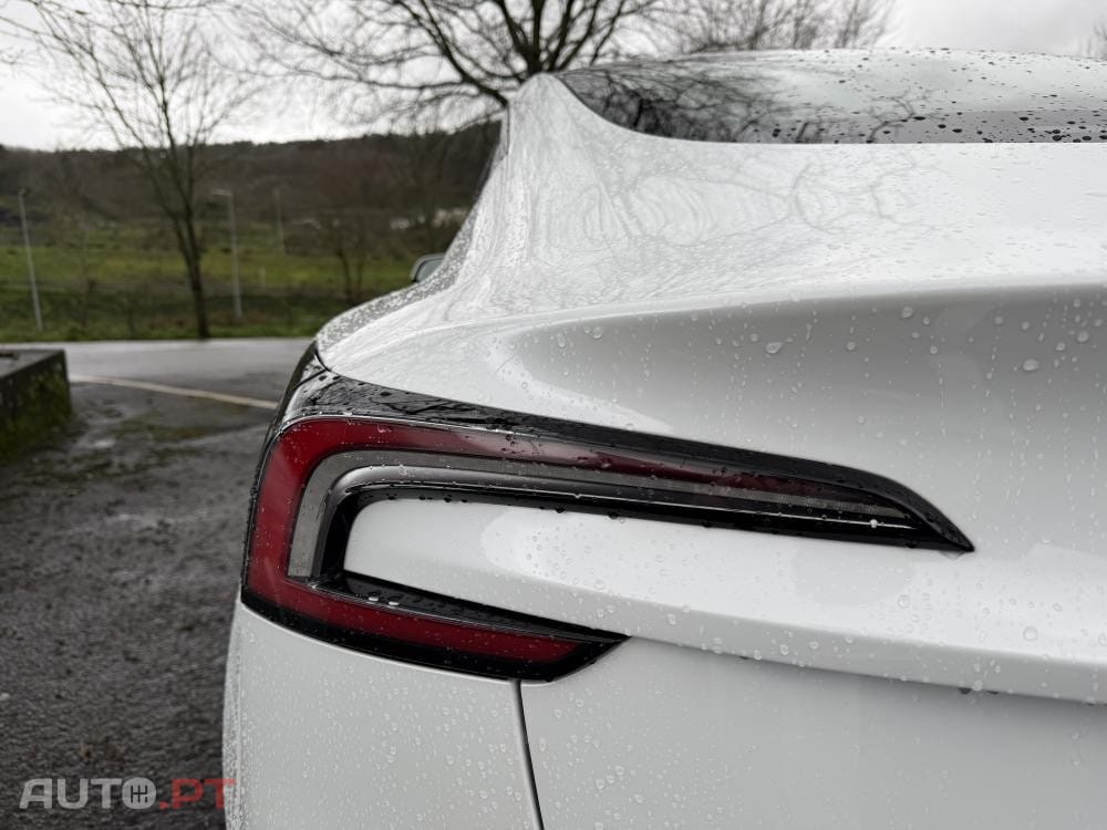 Tesla Model 3 Long Range Tração Integral Premium