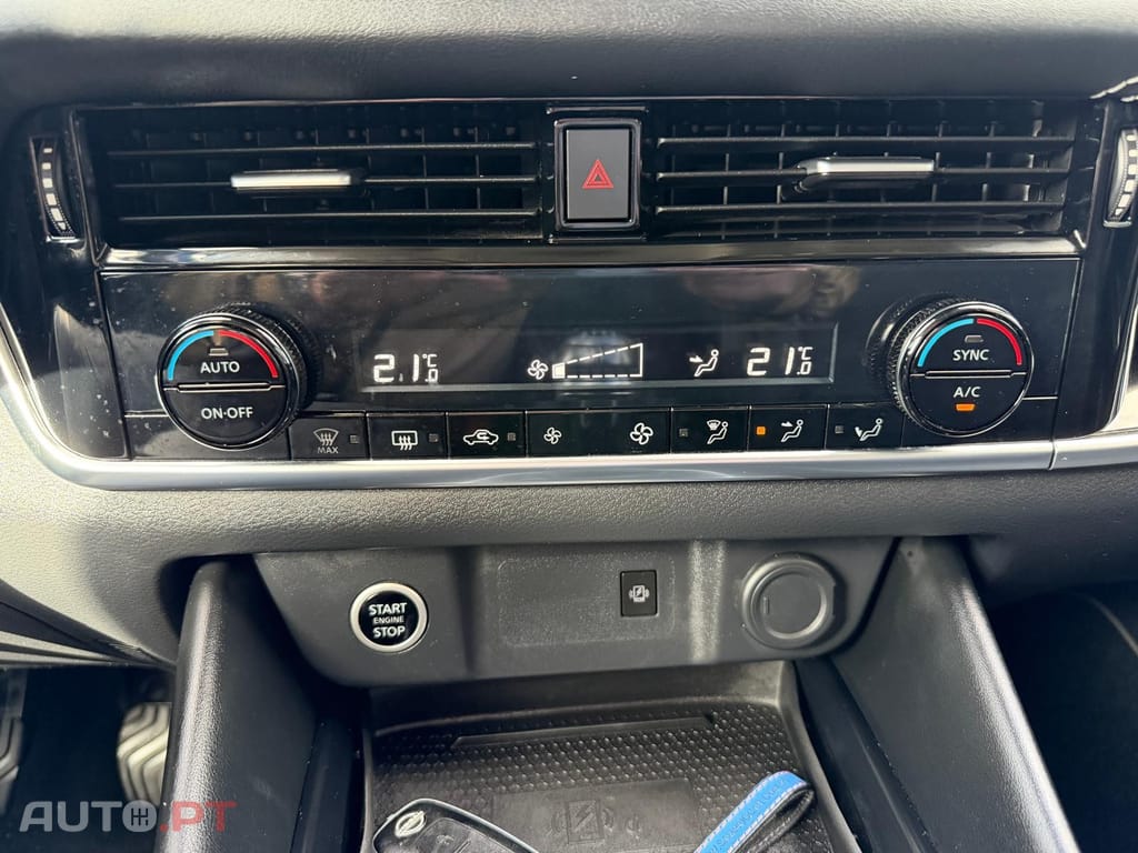 Nissan Qashqai 1.3 DIG-T N-Connecta LED