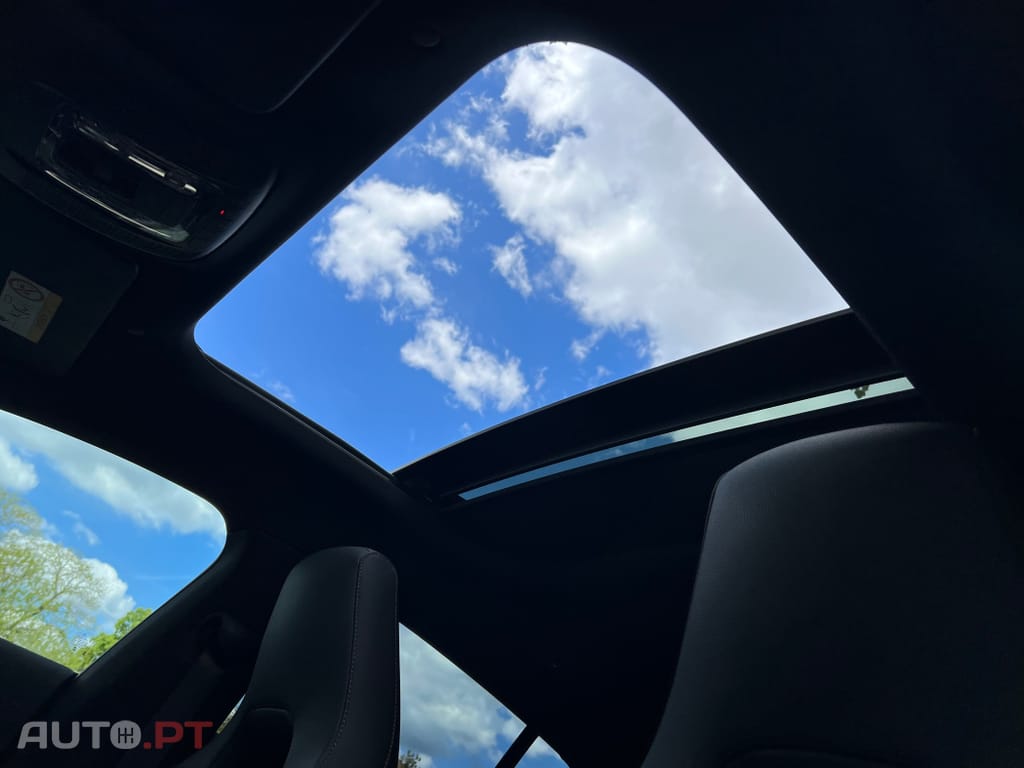 Mercedes-Benz CLA 250 e Shooting Brake AMG Line