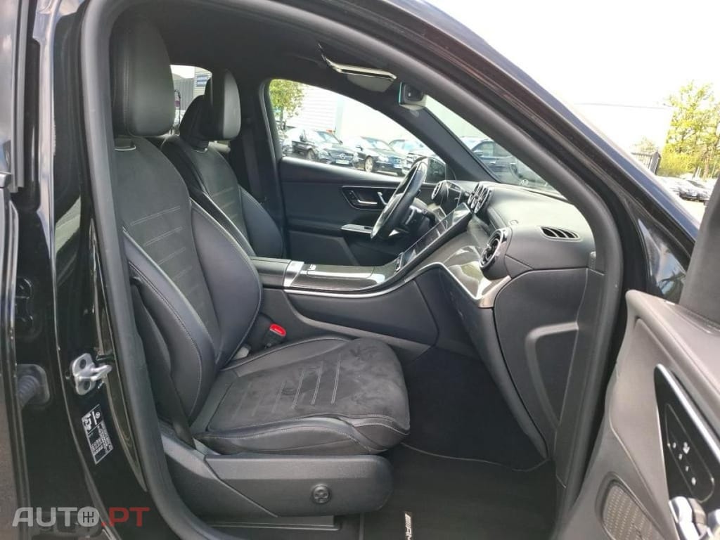 Mercedes-Benz GLC 300 de 4MATIC Coupé AMG Line