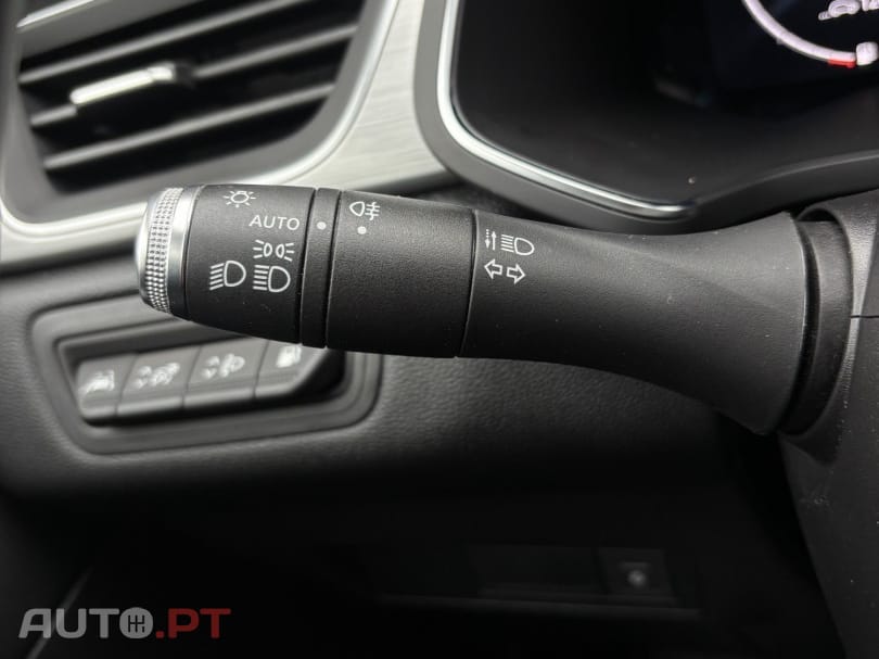 Renault Captur 1.6 E-Tech Plug-In Intens
