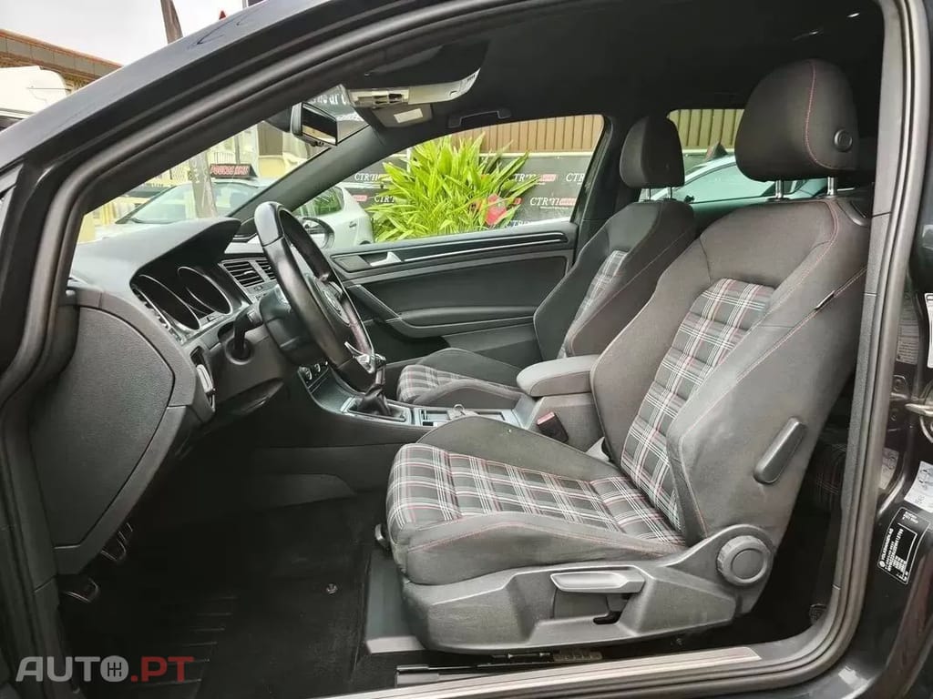 Volkswagen Golf  Gti Performance Bluemotion
