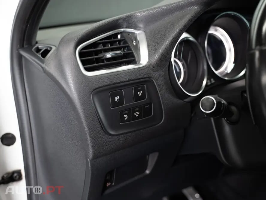 Citroen DS4 1.6 e-HDi So Chic CMP6
