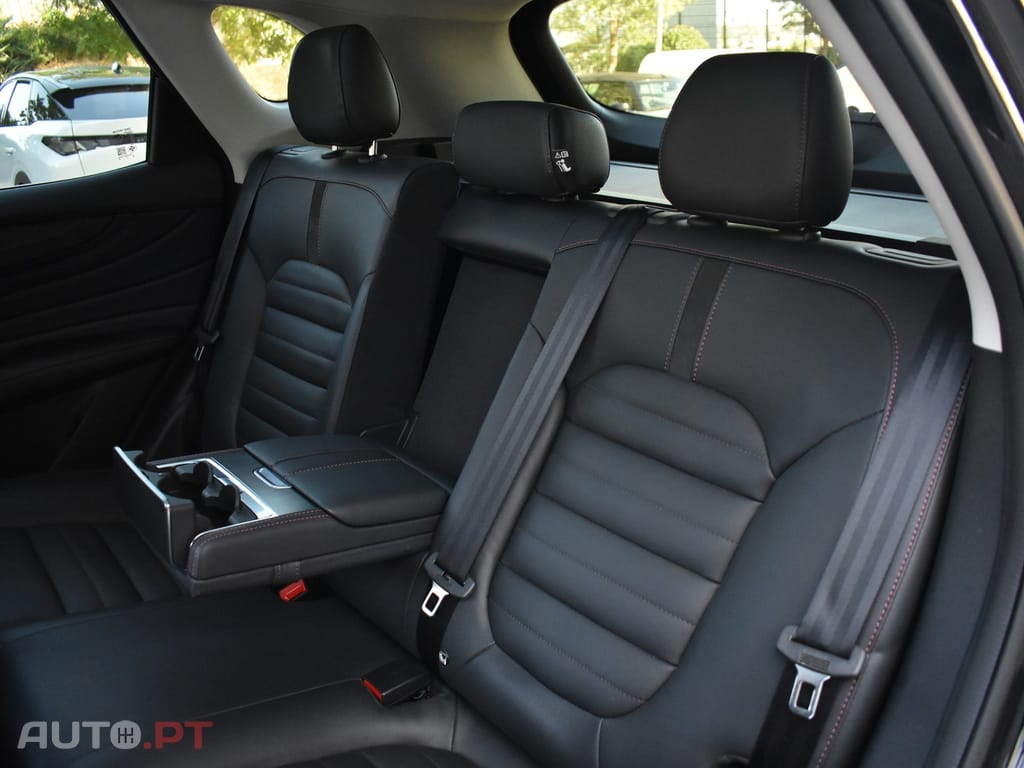 MG EHS 1.5 T-GDI Plug-in Hybrid Luxury