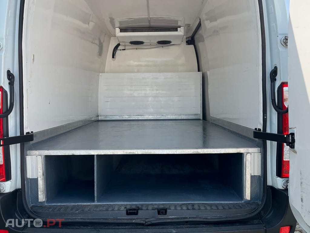 Renault Master FRIGORIFICA ESTRADA + PARQUE