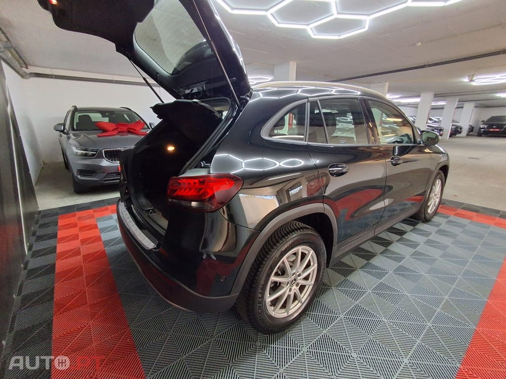 Mercedes-Benz GLA 180 d Progressive