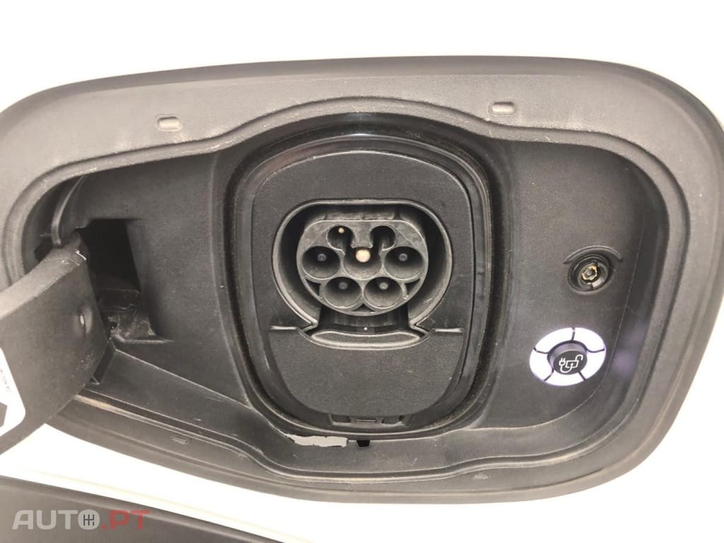 Ford Mustang Mach-E Standard Range